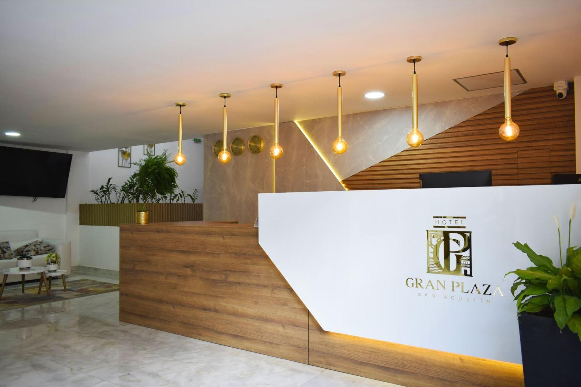 Hotel Gran Plaza San Agustin Екстериор снимка